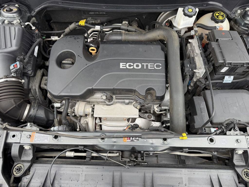 Used 2020 GMC Terrain SLE w/ Driver Convenience Package AWD/4WD image 30