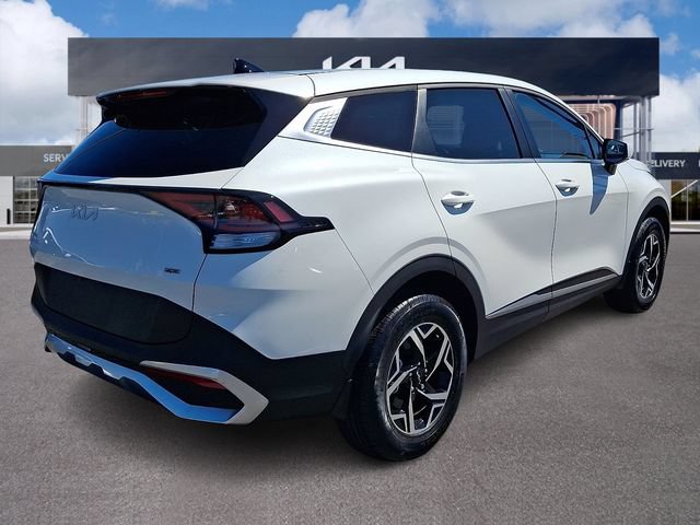 Used 2023 Kia Sportage LX AWD/4WD image 6