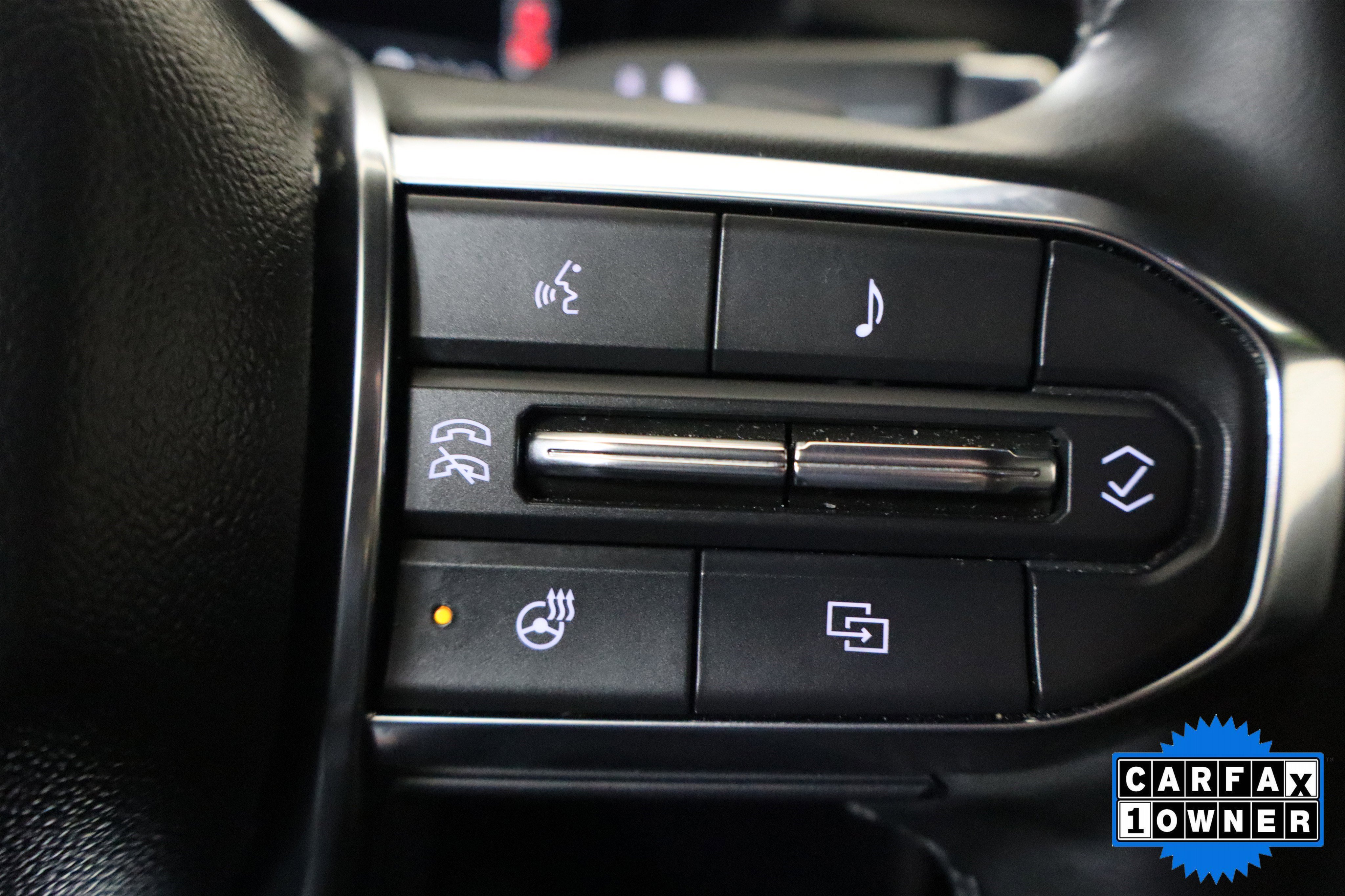 Used 2025 GMC Acadia Elevation image 28