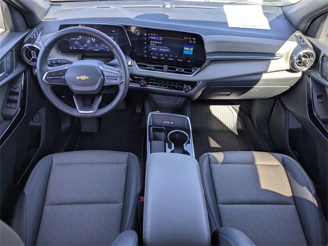 Used 2025 Chevrolet Equinox LT w/ Convenience Package II image 16