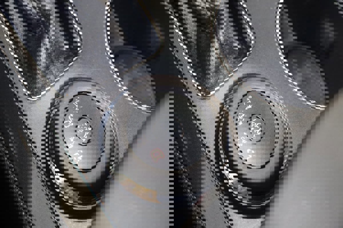 Used 2016 Ford Explorer Platinum image 29