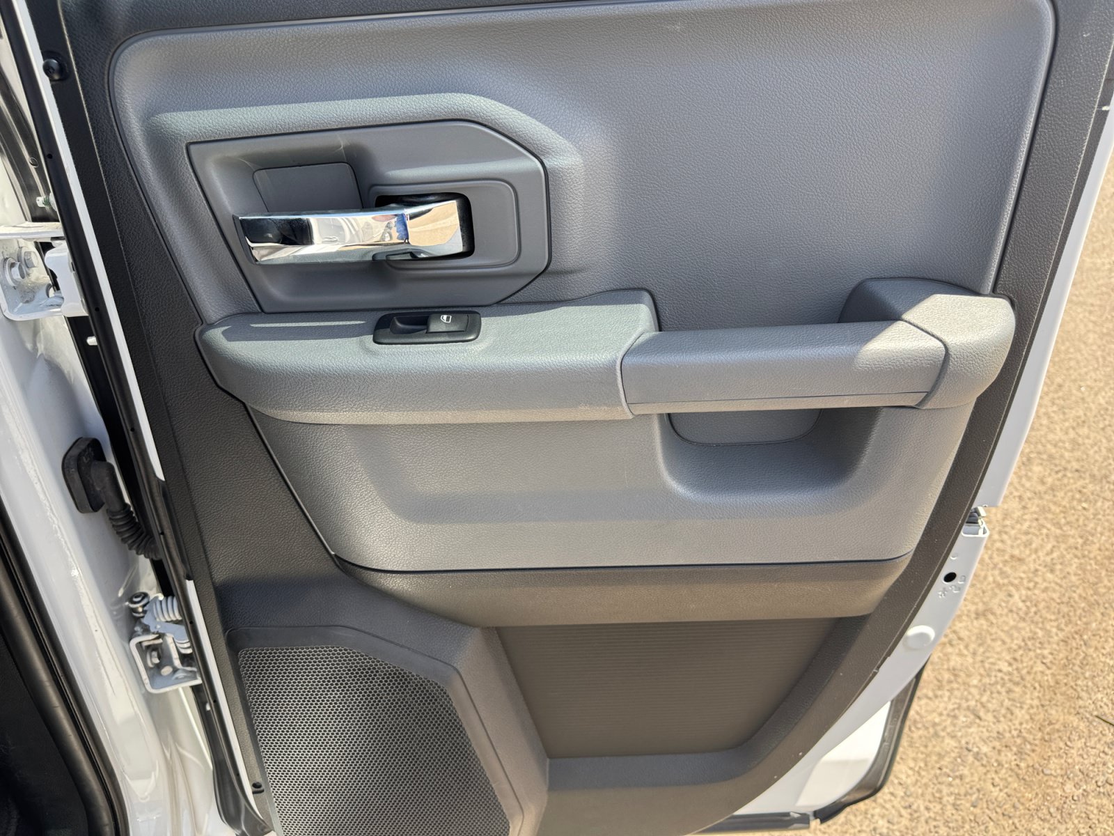 Used 2017 RAM 1500 Classic SLT RWD image 32