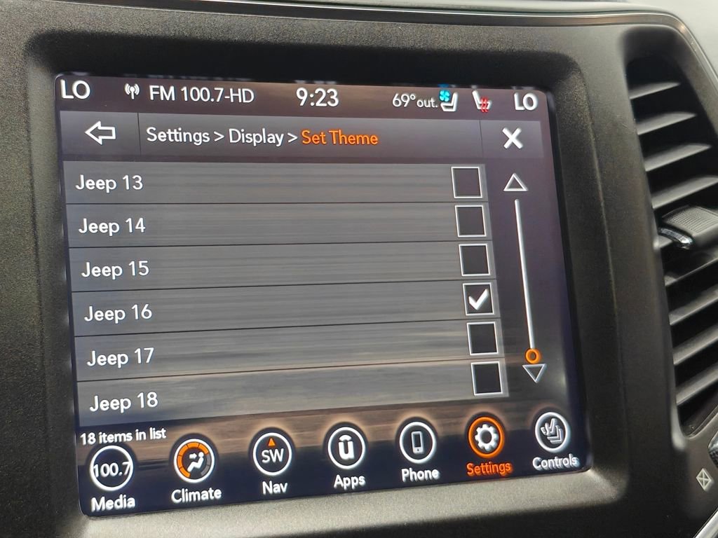 Used 2020 Jeep Cherokee Trailhawk image 57