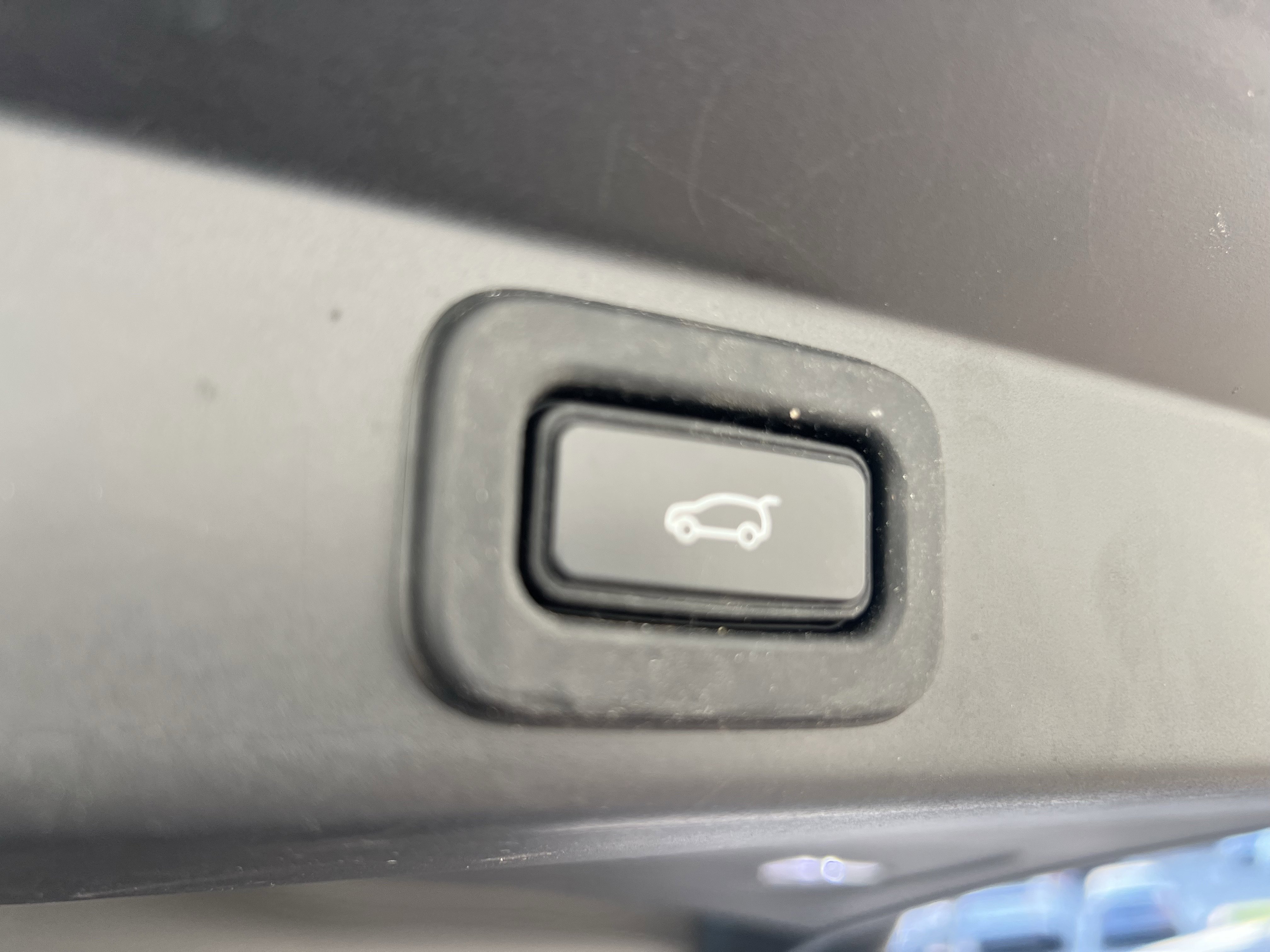 Used 2023 Land Rover Range Rover Sport SE Dynamic image 28