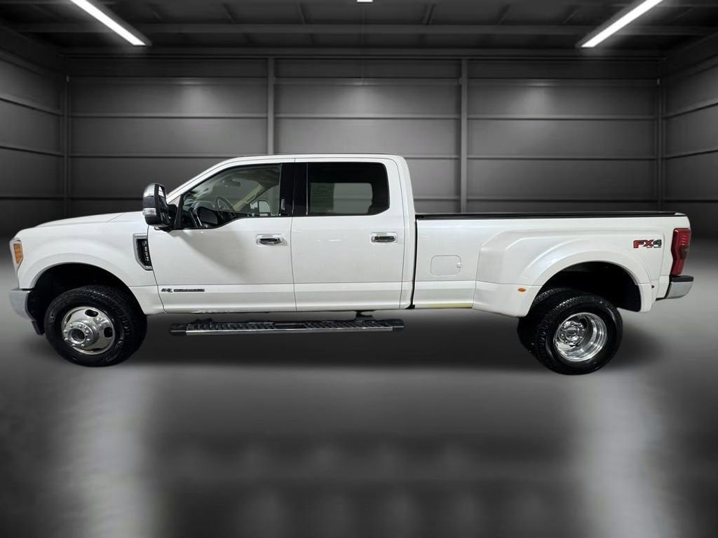 Used 2018 Ford F350 Lariat w/ Lariat Ultimate Package AWD/4WD image 3