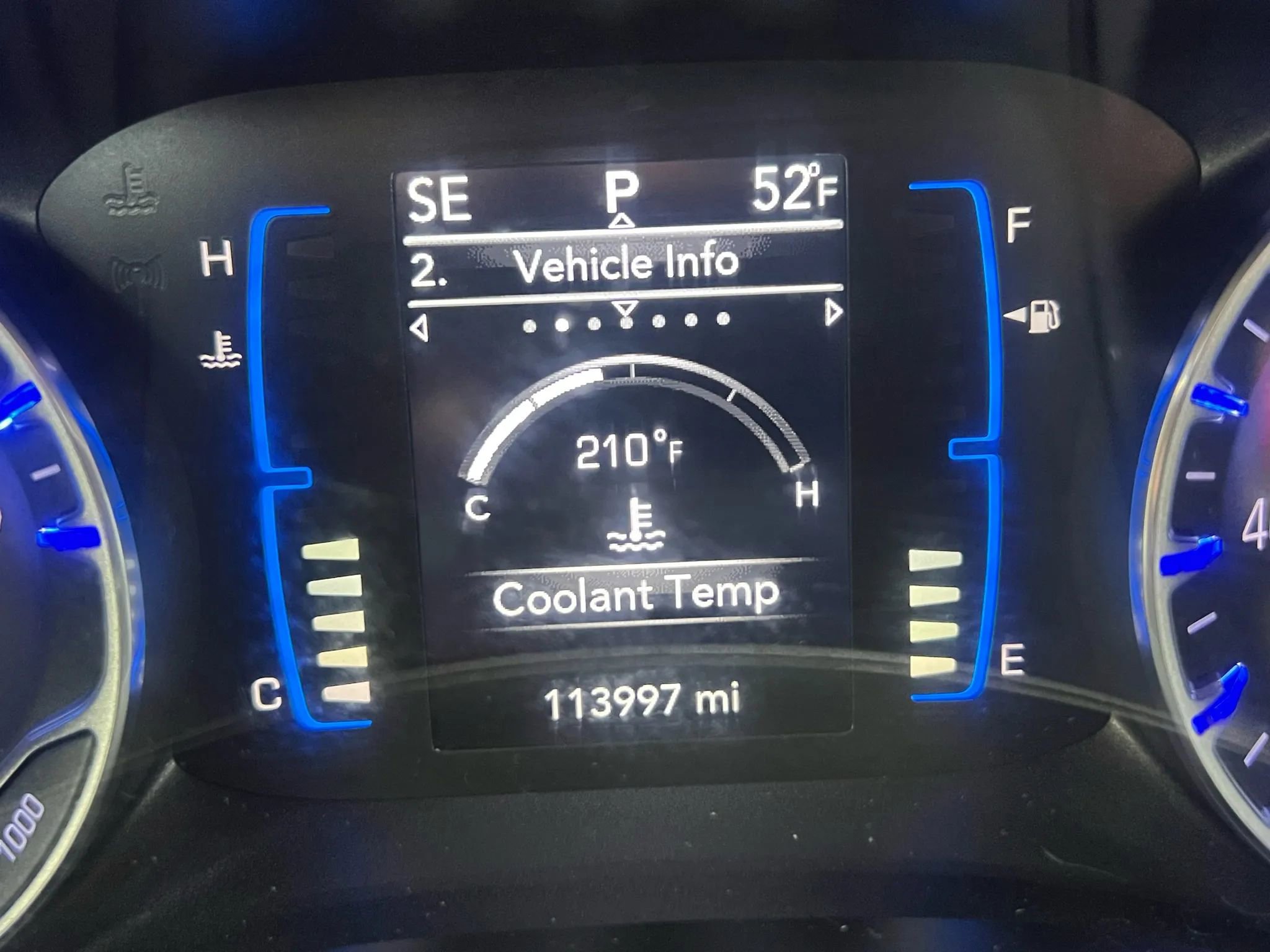 Used 2017 Chrysler Pacifica LX image 14