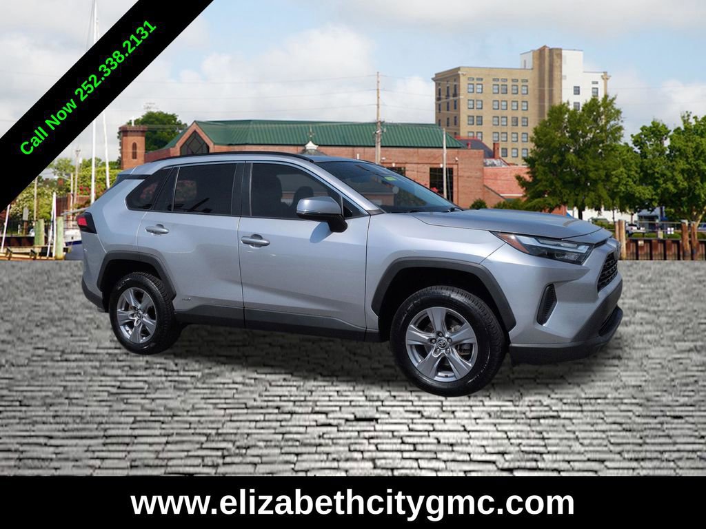 Used 2022 Toyota RAV4 XLE w/ Convenience Package
