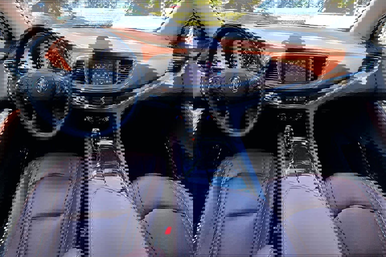 Used 2021 Buick Enclave Avenir w/ Avenir Technology Package FWD image 16