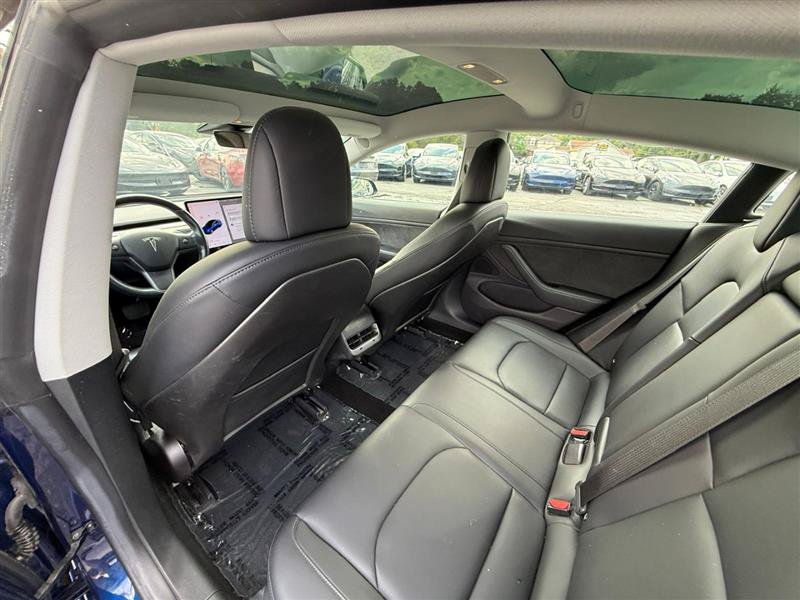 Used 2018 Tesla Model 3 Long Range RWD image 13