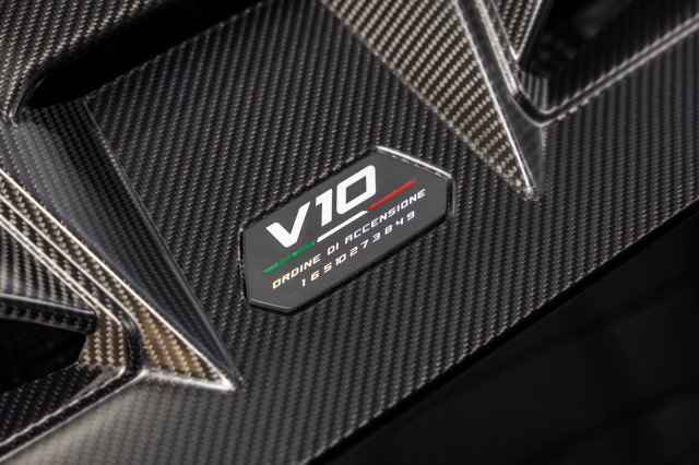 Used 2023 Lamborghini Huracan Tecnica RWD image 31
