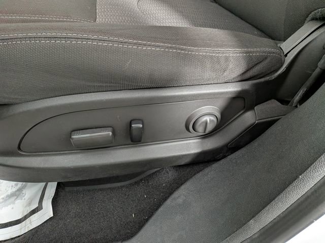 Used 2017 Chevrolet Traverse LT image 12