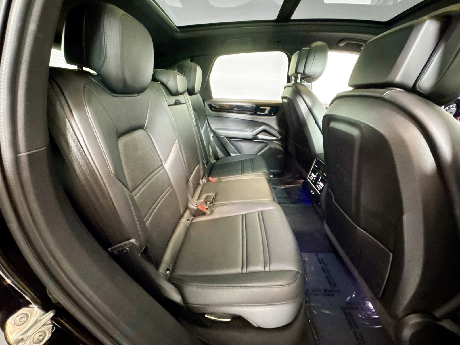 Used 2021 Porsche Cayenne S image 24