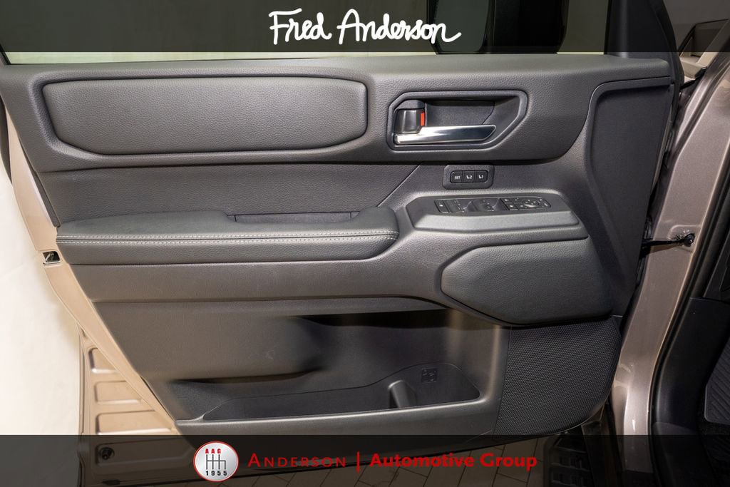 Certified 2025 Toyota Land Cruiser w/ Premium Package AWD/4WD image 16
