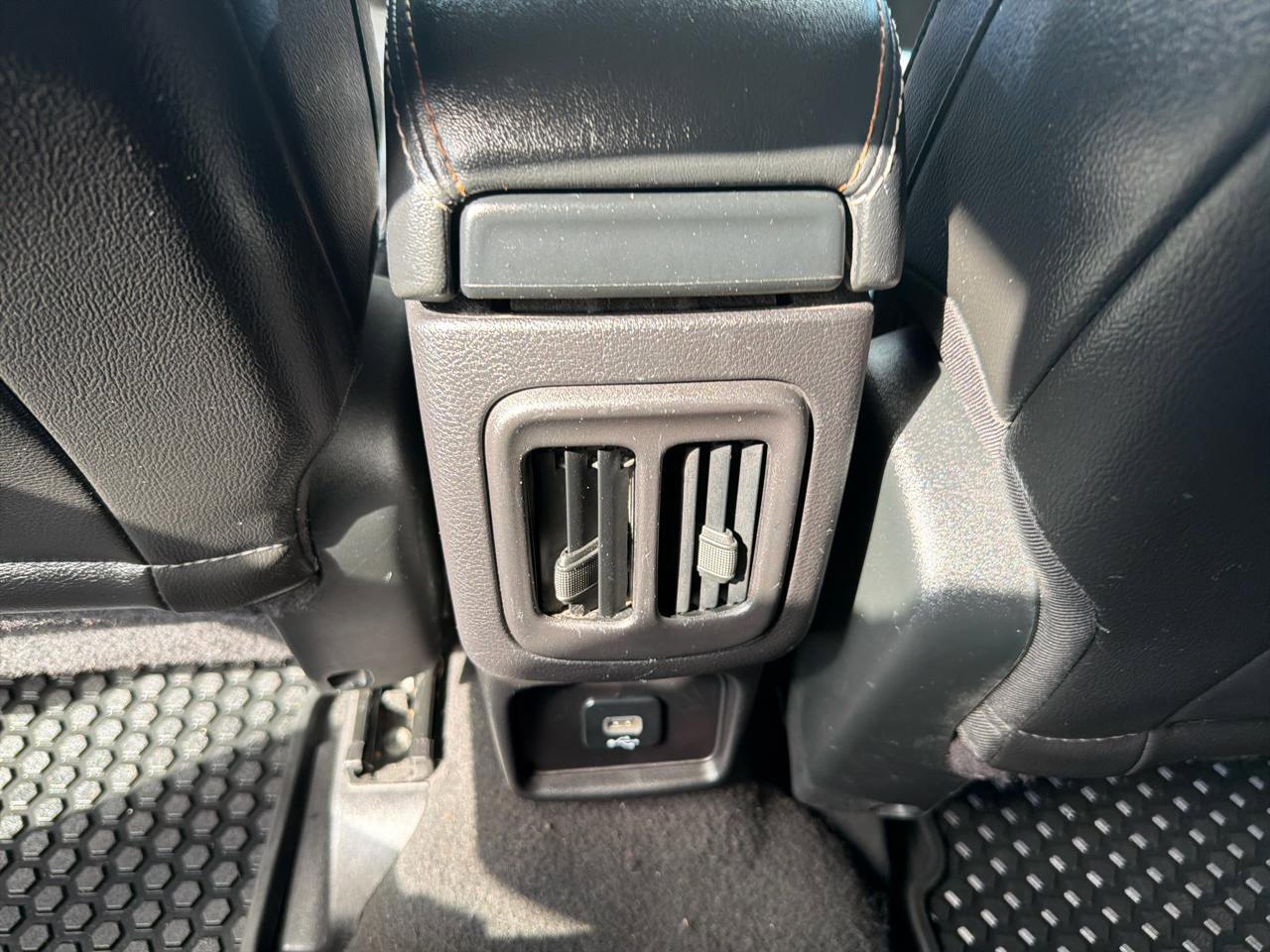 Used 2020 Jeep Compass Latitude w/ Cold Weather Group image 20