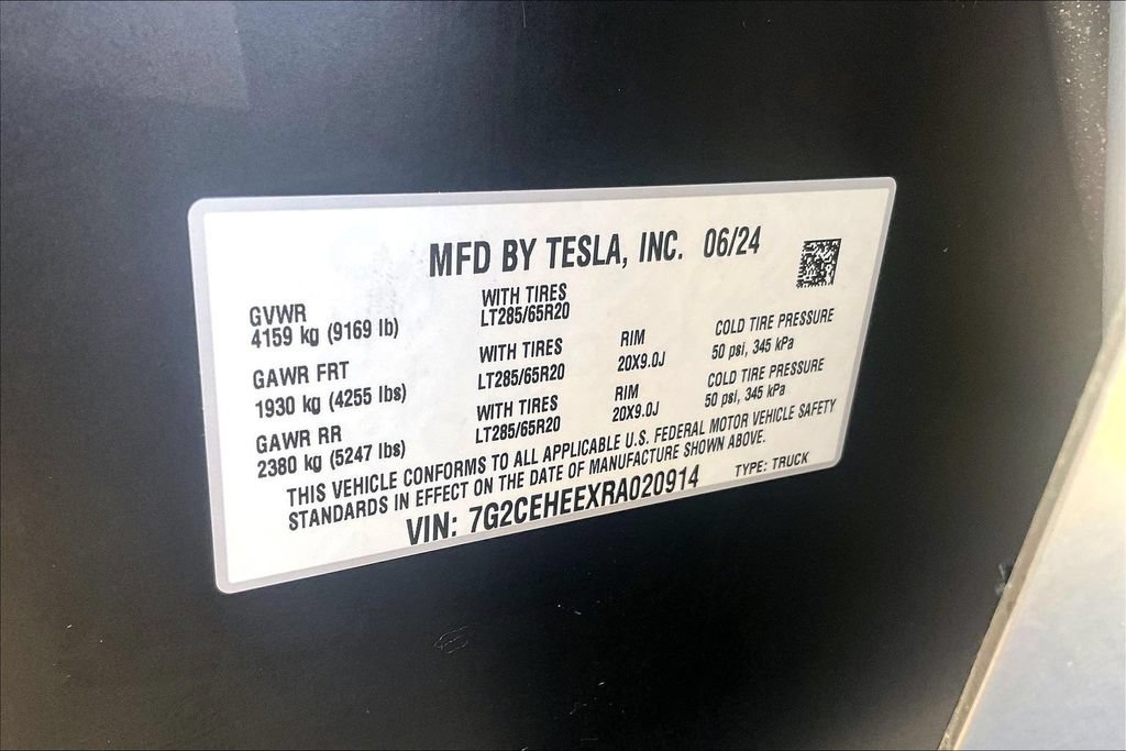Used 2024 Tesla Cybertruck Cyberbeast AWD/4WD image 31