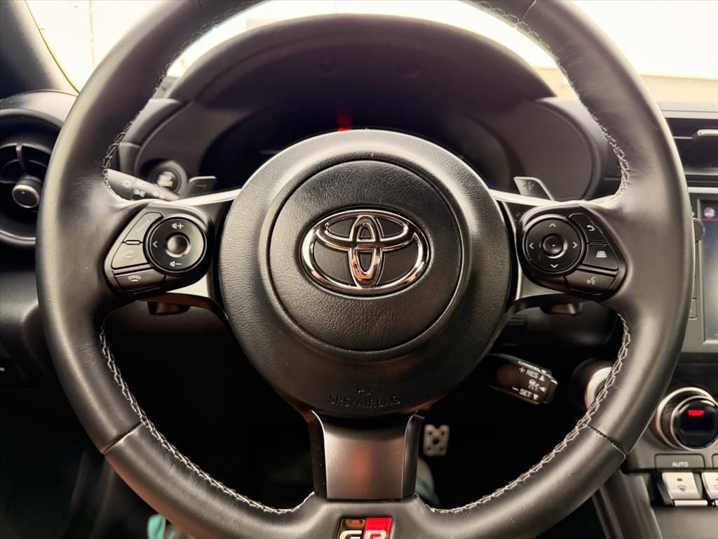 Used 2022 Toyota GR86 Premium RWD image 16