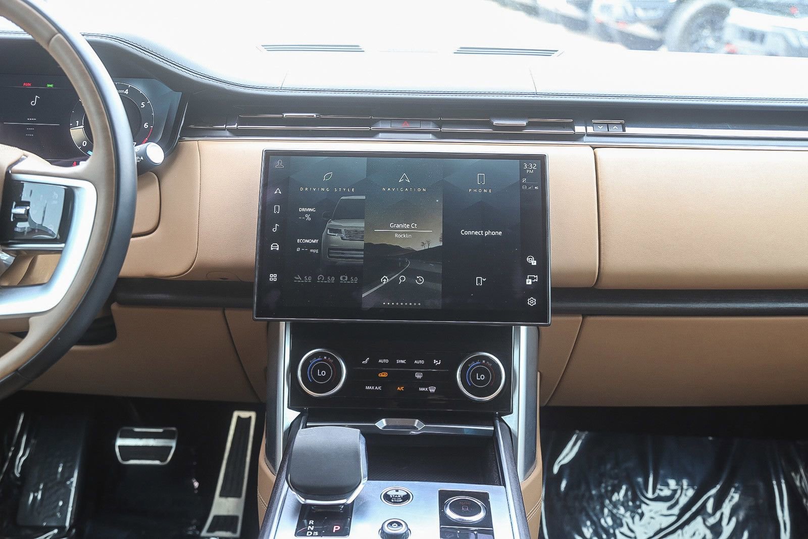 Used 2023 Land Rover Range Rover Autobiography image 11