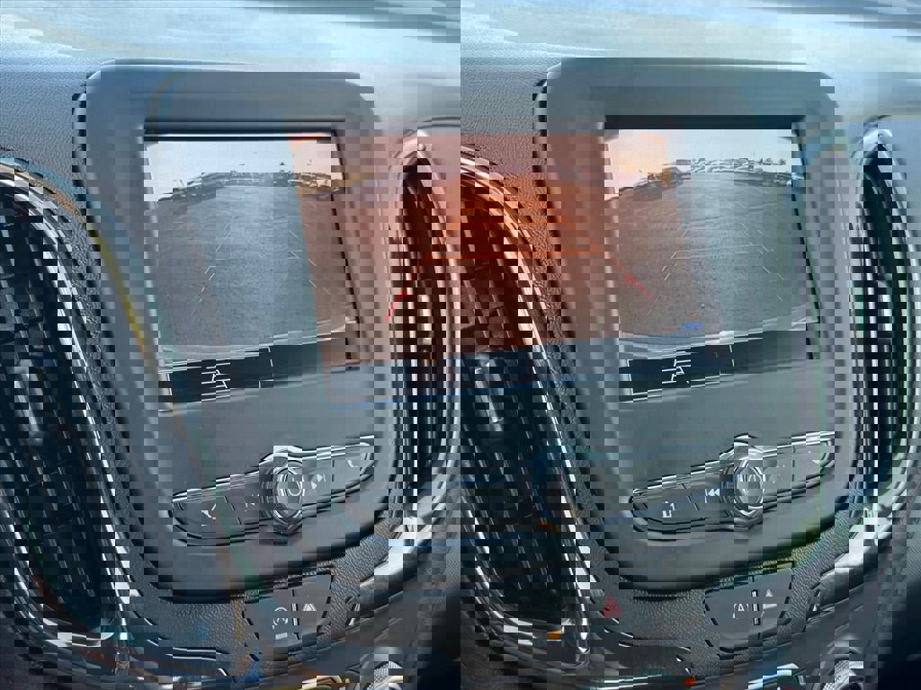 Used 2022 Chevrolet Equinox RS image 14