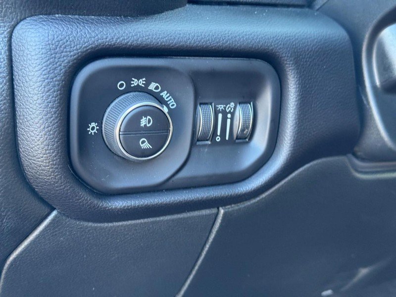 Used 2024 RAM 3500 Laramie image 17