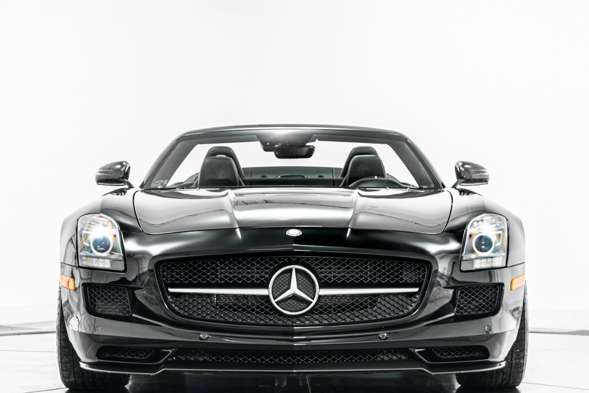 Used 2015 Mercedes-Benz SLS AMG GT Final Edition image 4