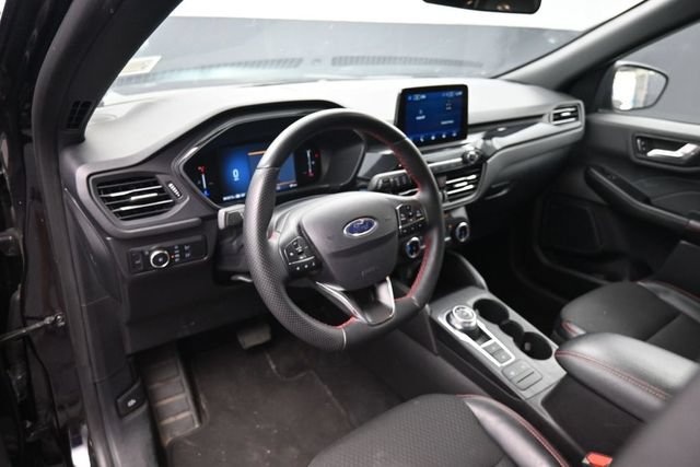 Used 2025 Ford Escape ST-Line Select AWD/4WD image 16