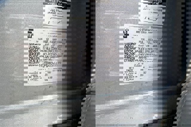 Used 2025 Cadillac XT6 Premium Luxury image 34