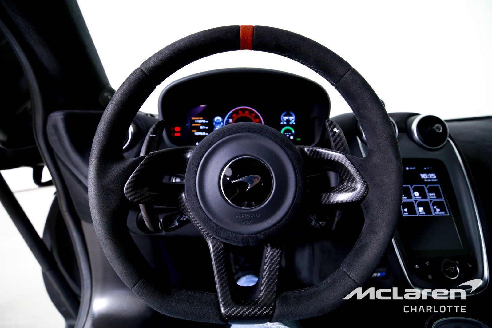 Used 2020 McLaren 620R RWD image 15
