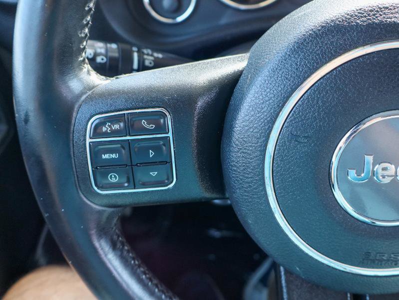 Used 2018 Jeep Wrangler Sport AWD/4WD image 12