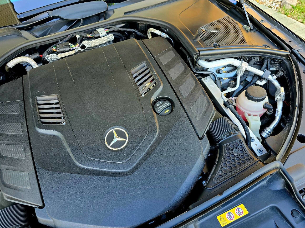 Used 2022 Mercedes-Benz S 580 4MATIC Sedan w/ Rear Seat Package image 53