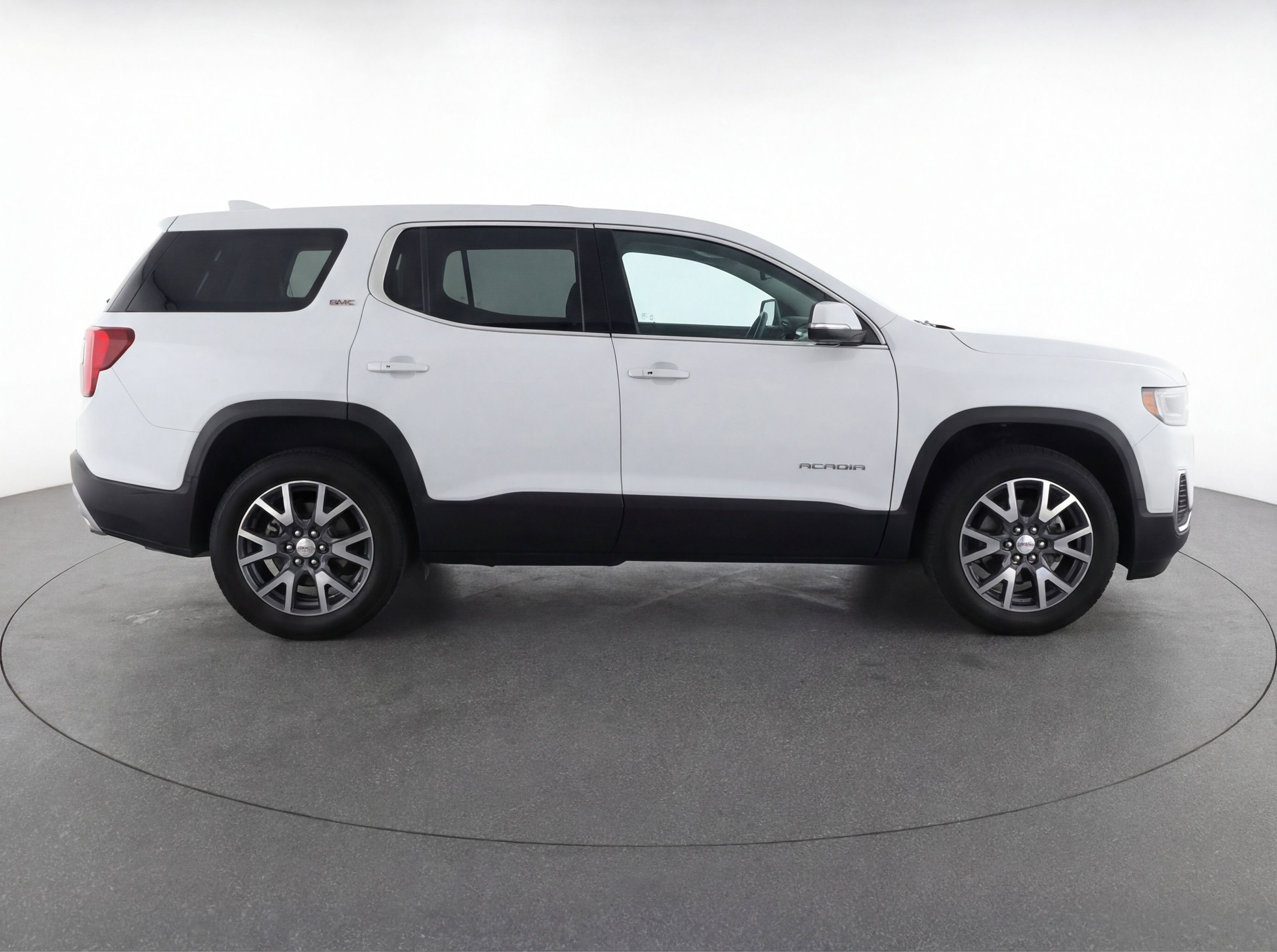 Used 2023 GMC Acadia SLT image 11