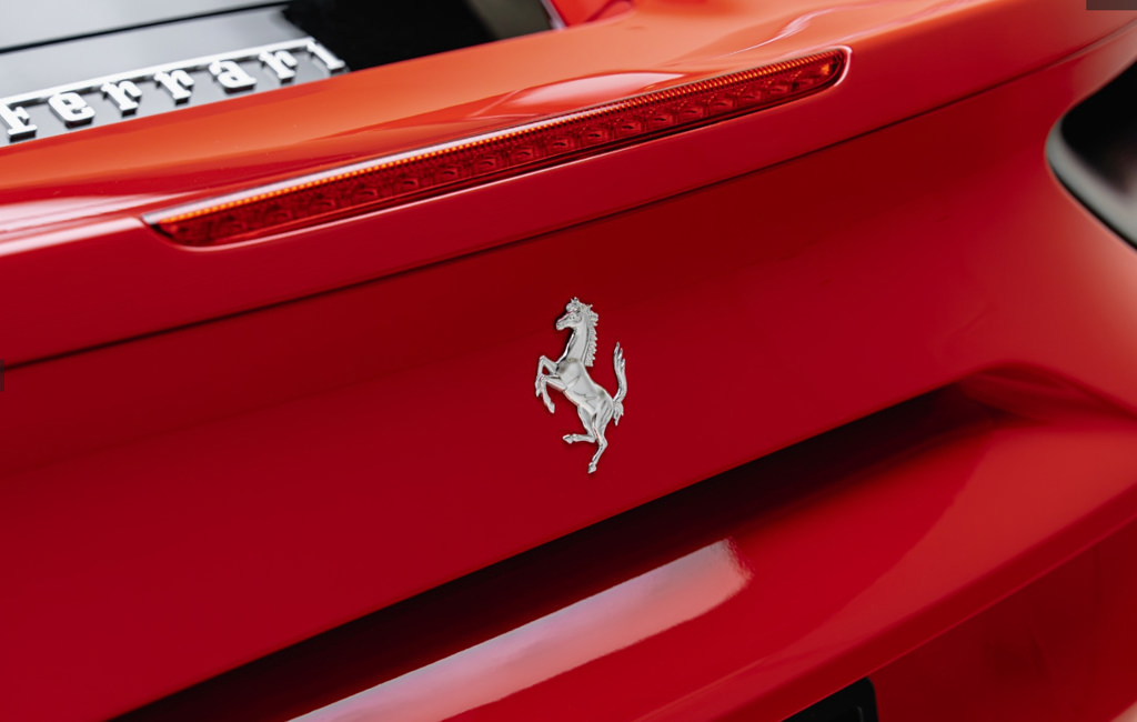 Used 2018 Ferrari 488 GTB RWD image 24