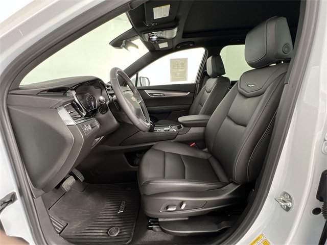 Certified 2025 Cadillac XT6 Luxury image 20