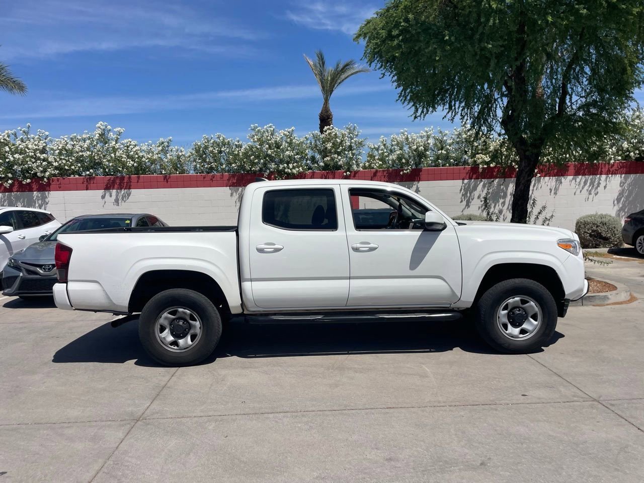 Used 2021 Toyota Tacoma SR AWD/4WD image 3