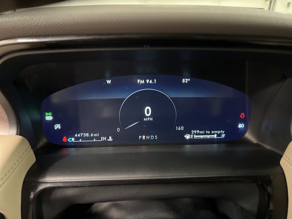 Certified 2022 Lincoln Nautilus Reserve image 38