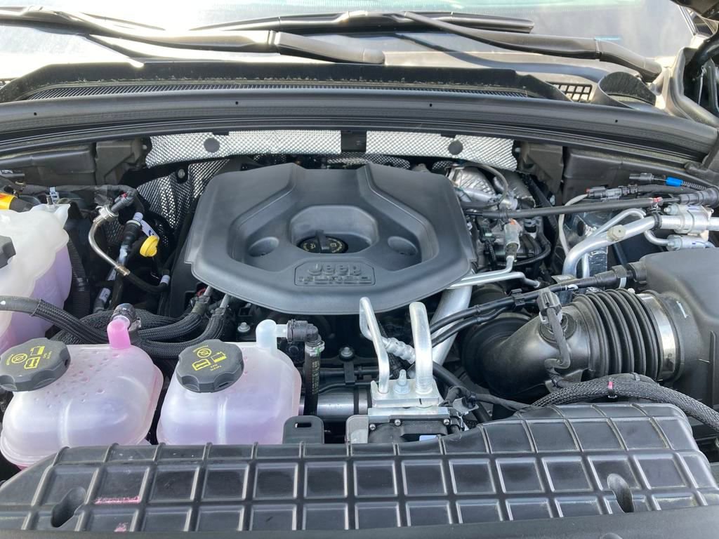 New 2024 Jeep Grand Cherokee Trailhawk w/ Advanced Protech Group II image 28