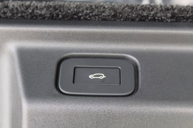 New 2026 Land Rover Range Rover SE image 23