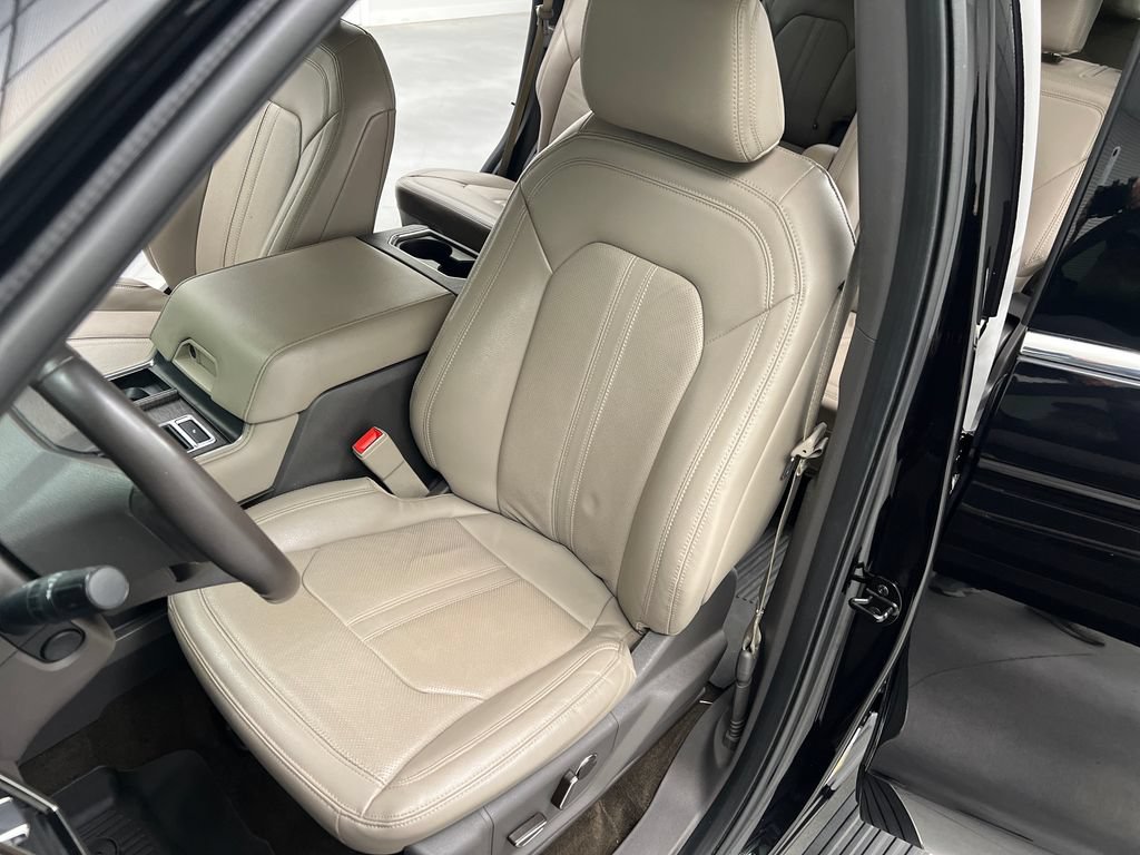 Used 2021 Ford Expedition Limited w/ Cargo Package RWD image 11