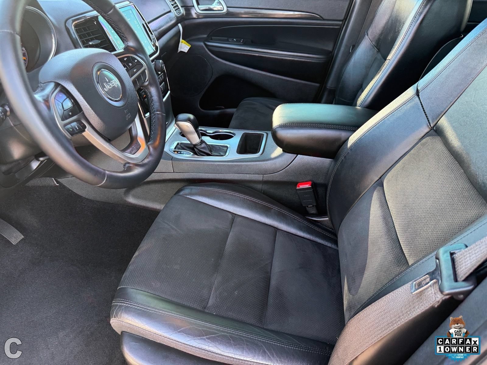 Used 2022 Jeep Grand Cherokee Laredo X AWD/4WD image 12
