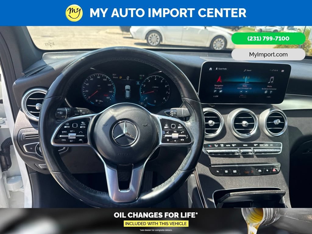 Used 2022 Mercedes-Benz GLC 300 4MATIC w/ Driver Assistance Package image 17