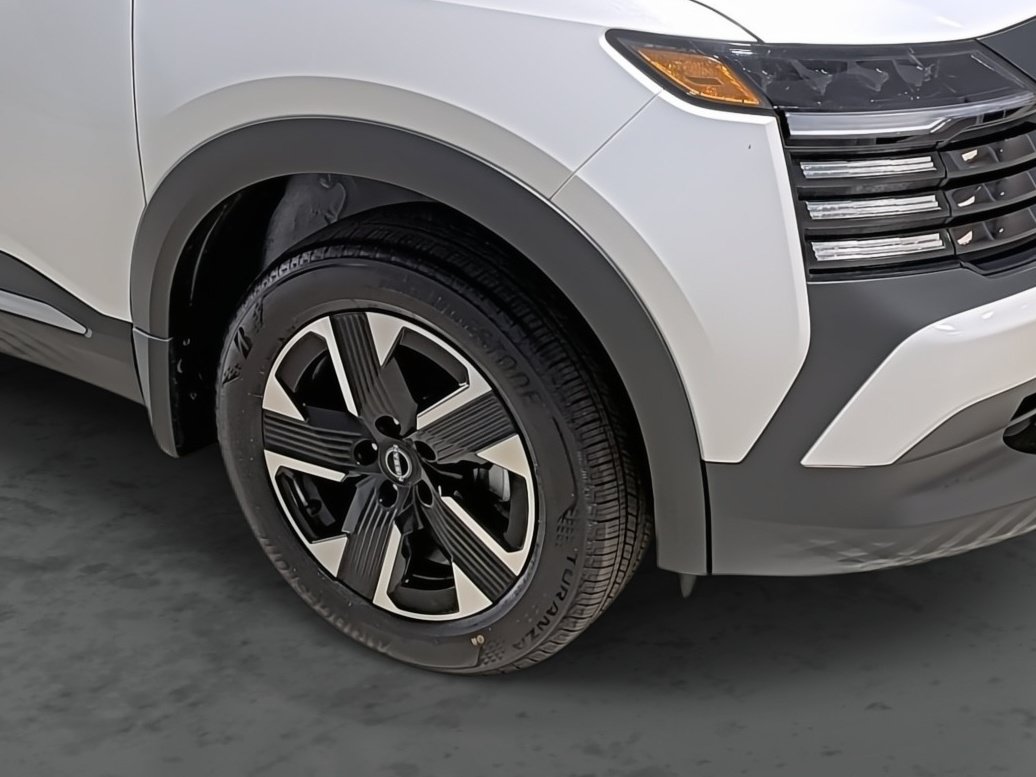 New 2026 Nissan Kicks SV w/ SV Premium Package AWD/4WD image 15