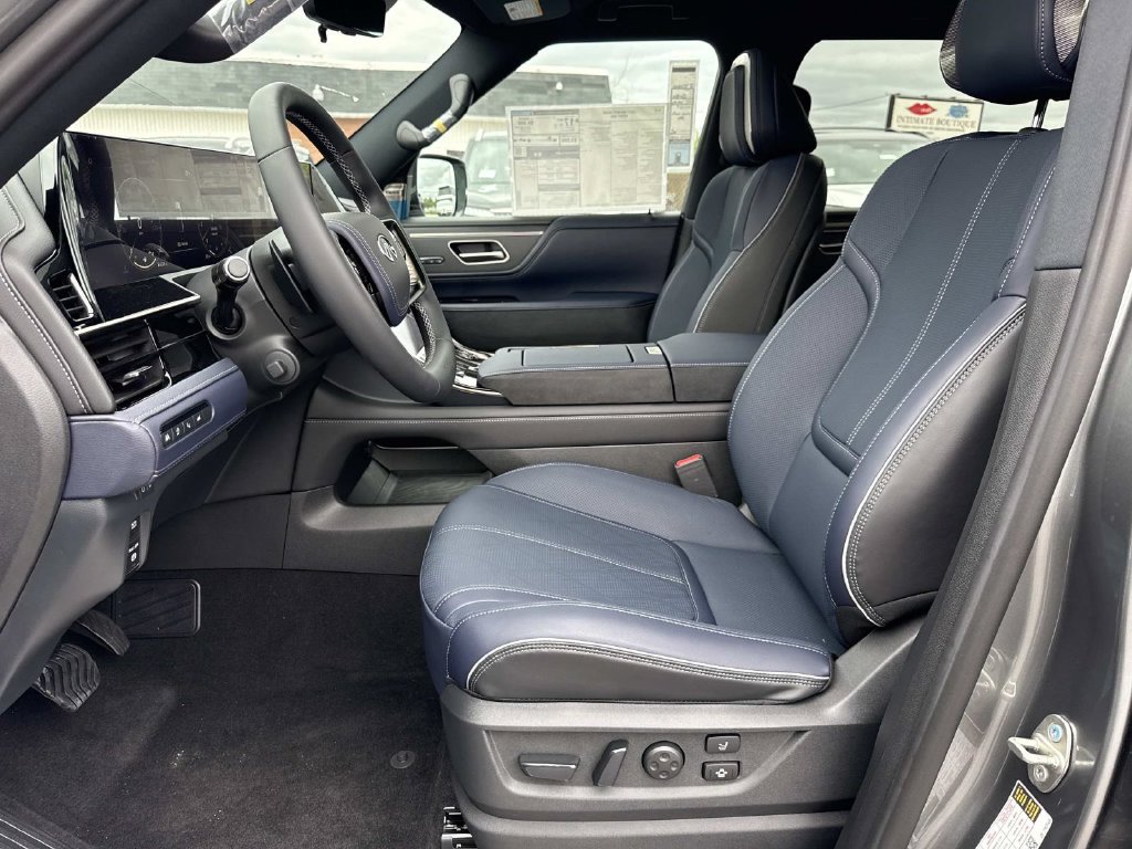 New 2027 INFINITI QX80 Sensory AWD/4WD image 17