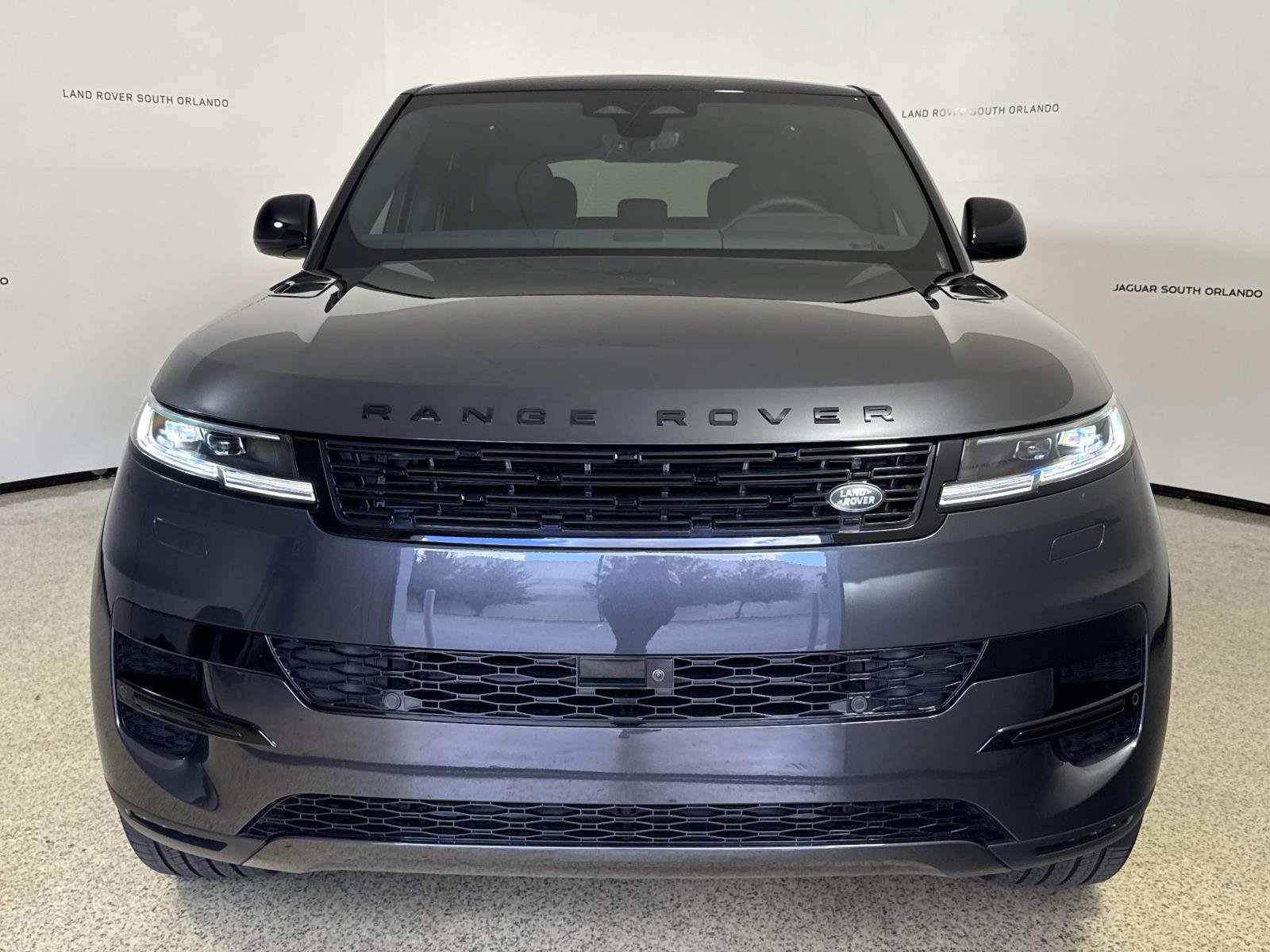 New 2026 Land Rover Range Rover Sport SE AWD/4WD image 8