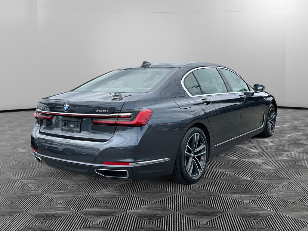 Used 2020 BMW 750i xDrive w/ Executive Package AWD/4WD image 5