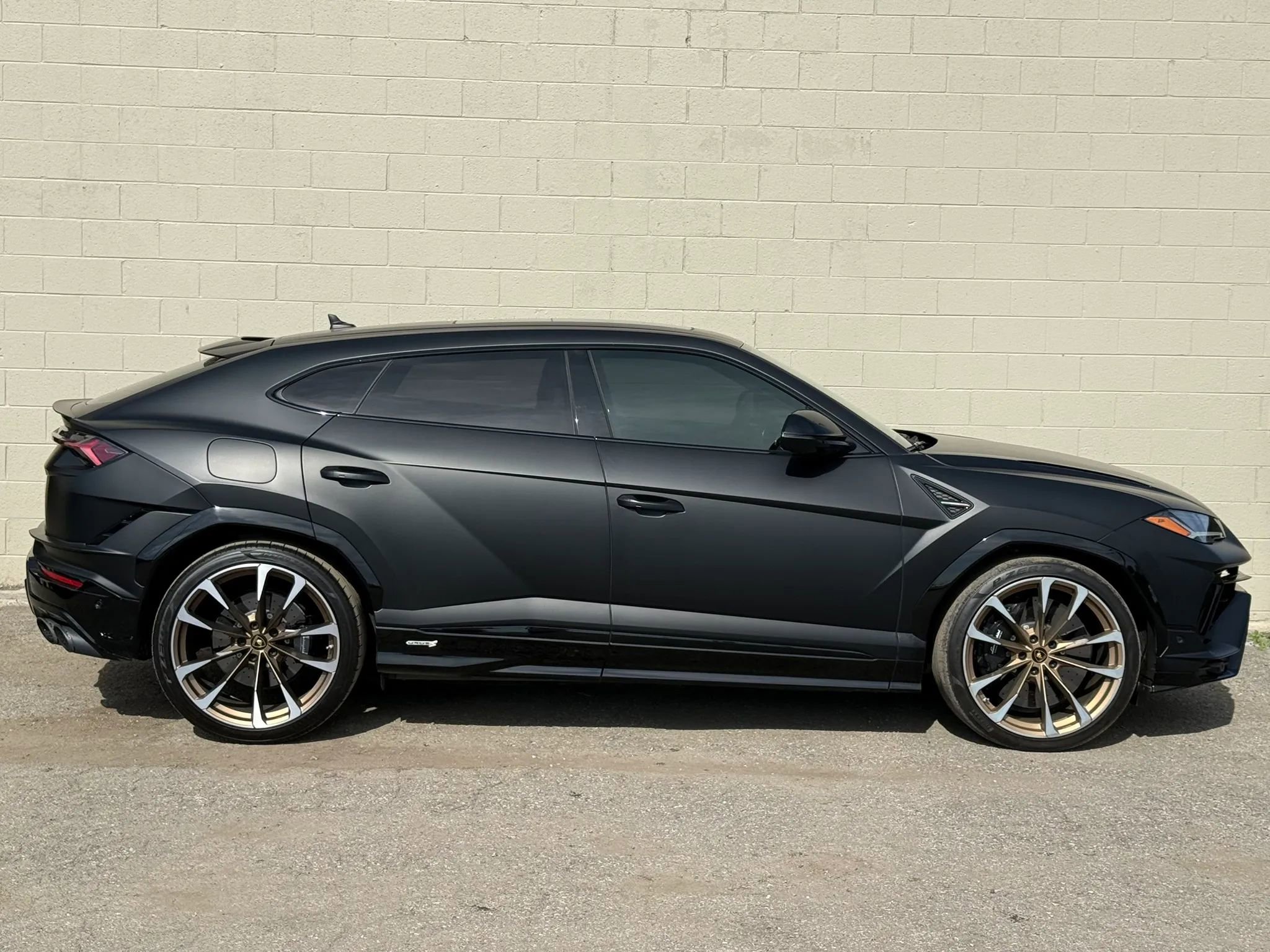 Used 2023 Lamborghini Urus S AWD/4WD image 19