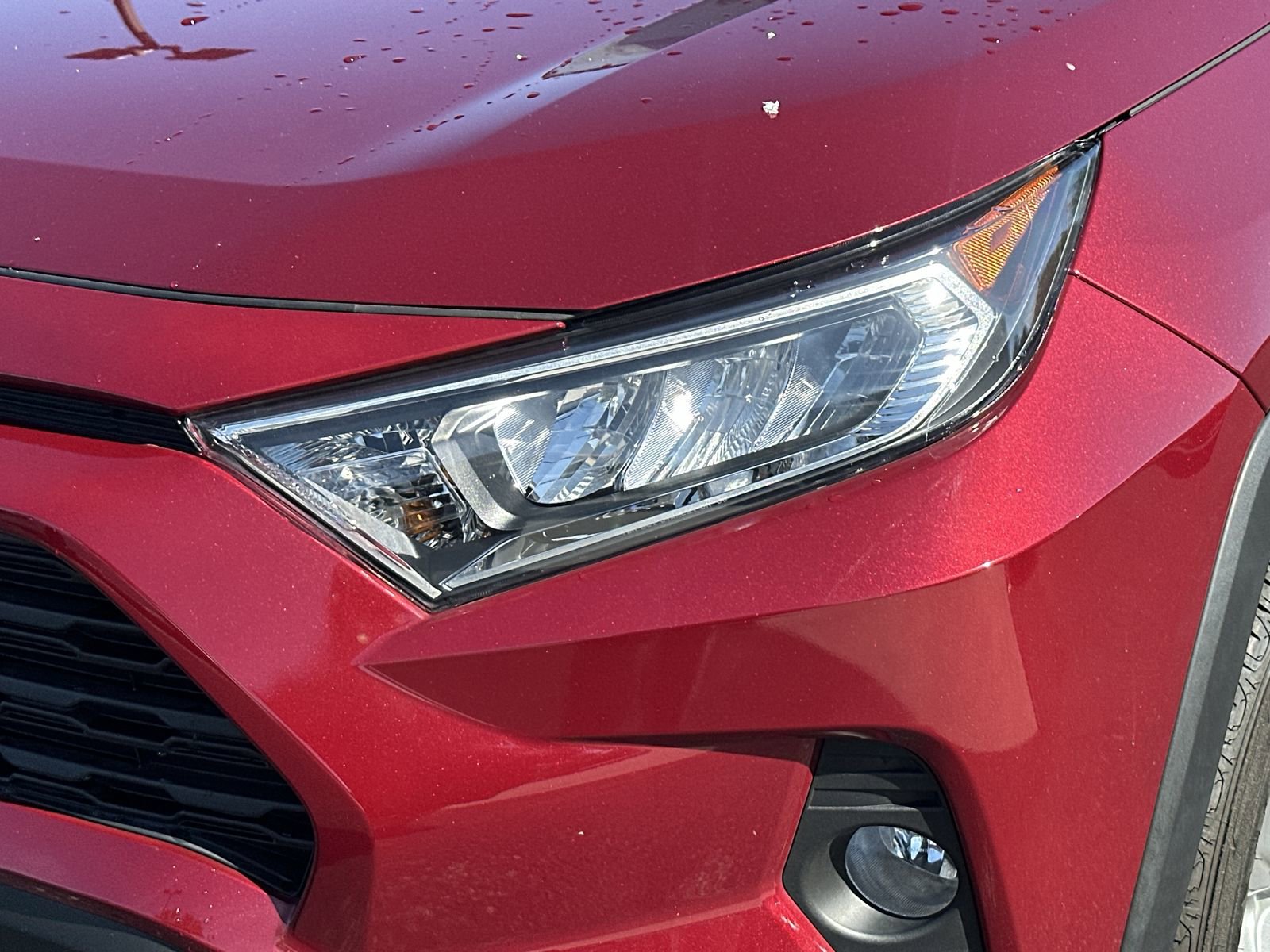 Used 2021 Toyota RAV4 XLE w/ Convenience Package FWD image 11
