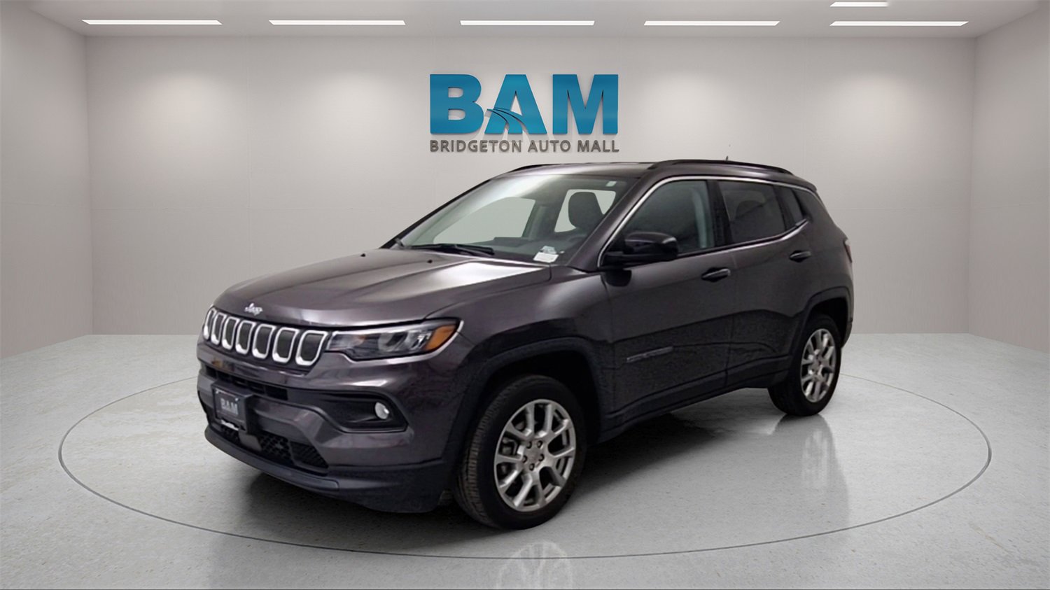 Used 2022 Jeep Compass Latitude image 4