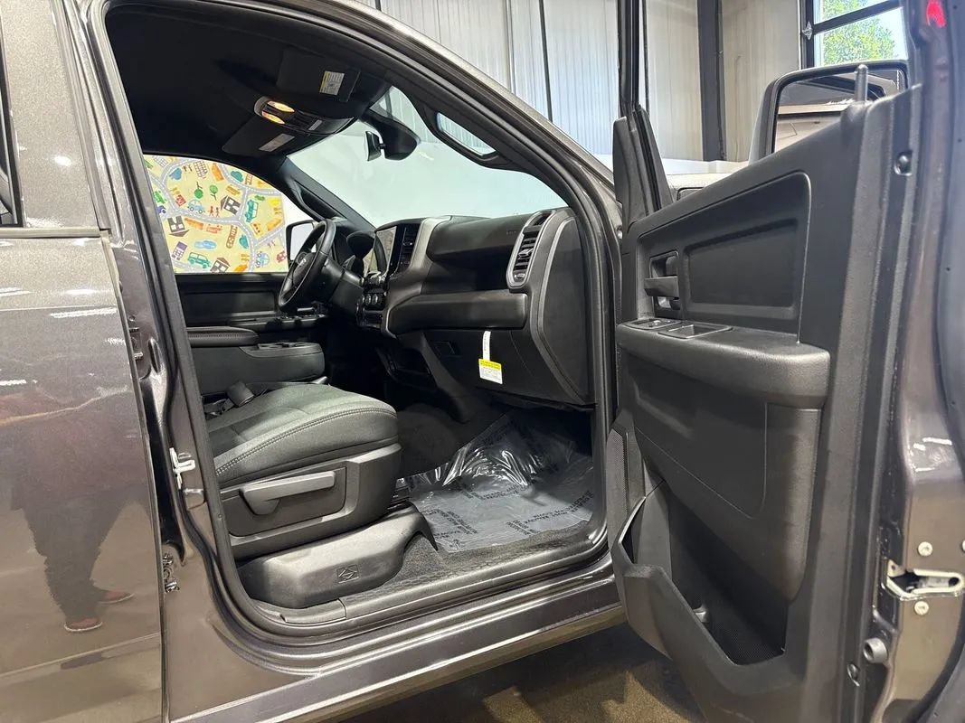 Used 2024 RAM 2500 Tradesman w/ Chrome Appearance Group AWD/4WD image 58