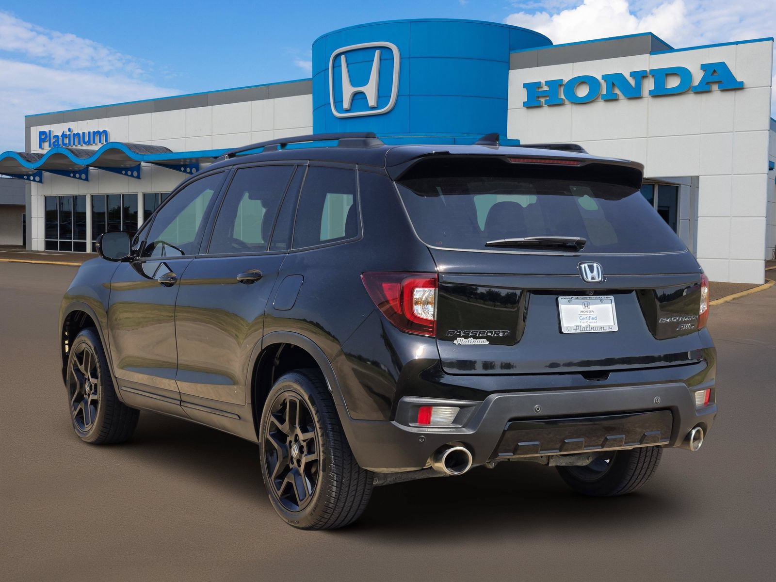 Used 2024 Honda Passport Black Edition image 4