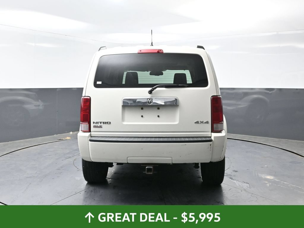 Used 2008 Dodge Nitro SLT w/ Sun & Wheels Group AWD/4WD image 11