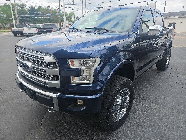 Used 2017 Ford F150 Platinum w/ Equipment Group 701A Luxury AWD/4WD image 5